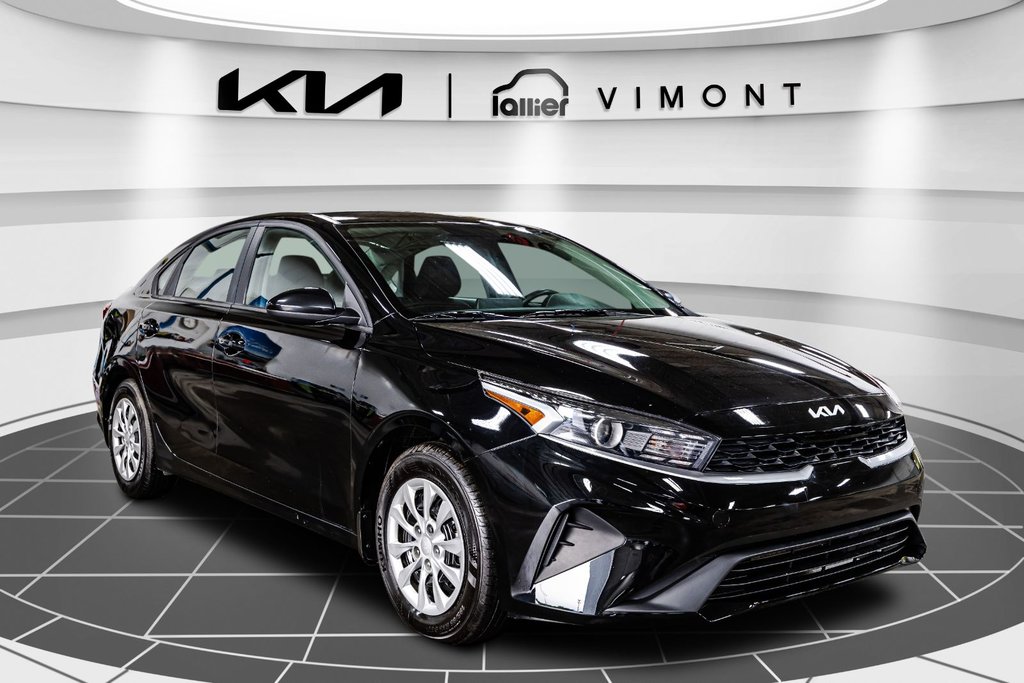 Kia Forte LX 2023 à , Québec - 17 - w1024h768px