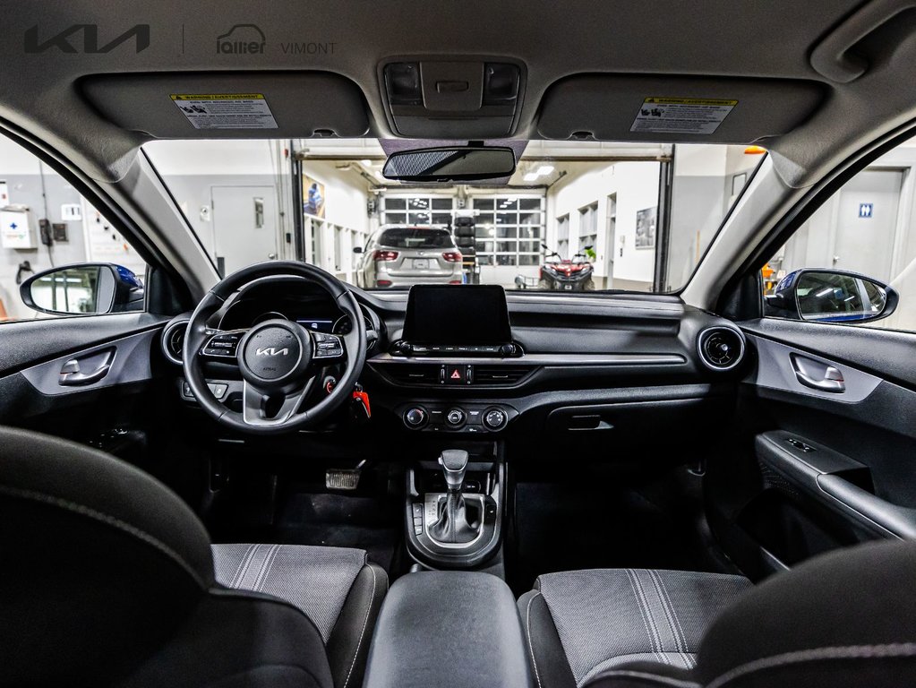 Kia Forte LX 2023 à , Québec - 10 - w1024h768px