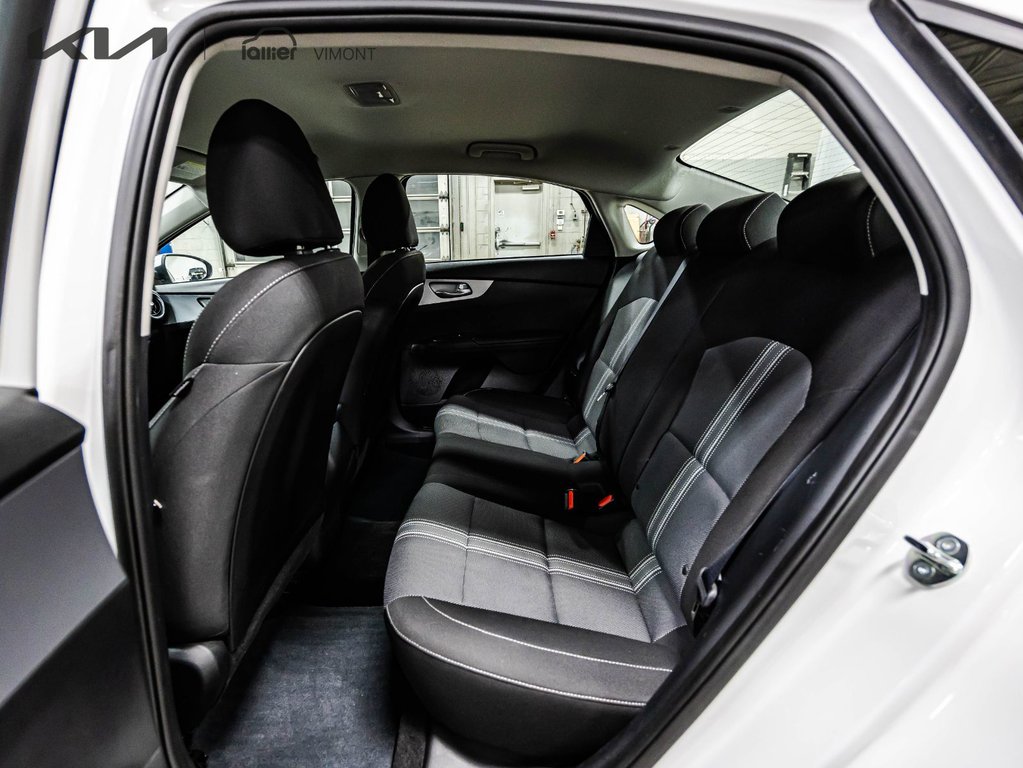 Kia Forte LX 2023 à , Québec - 8 - w1024h768px