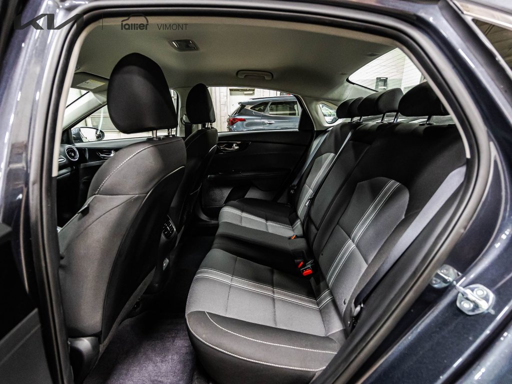 2023 Kia Forte EX in , Quebec - 8 - w1024h768px