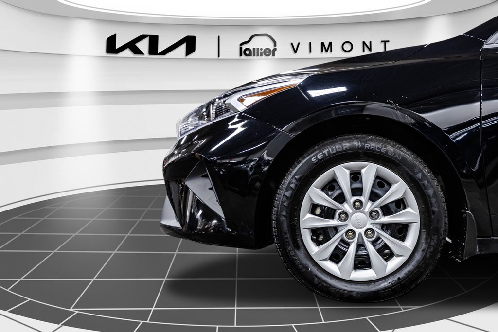 Kia Forte LX 2023 à , Québec - 19 - w1024h768px