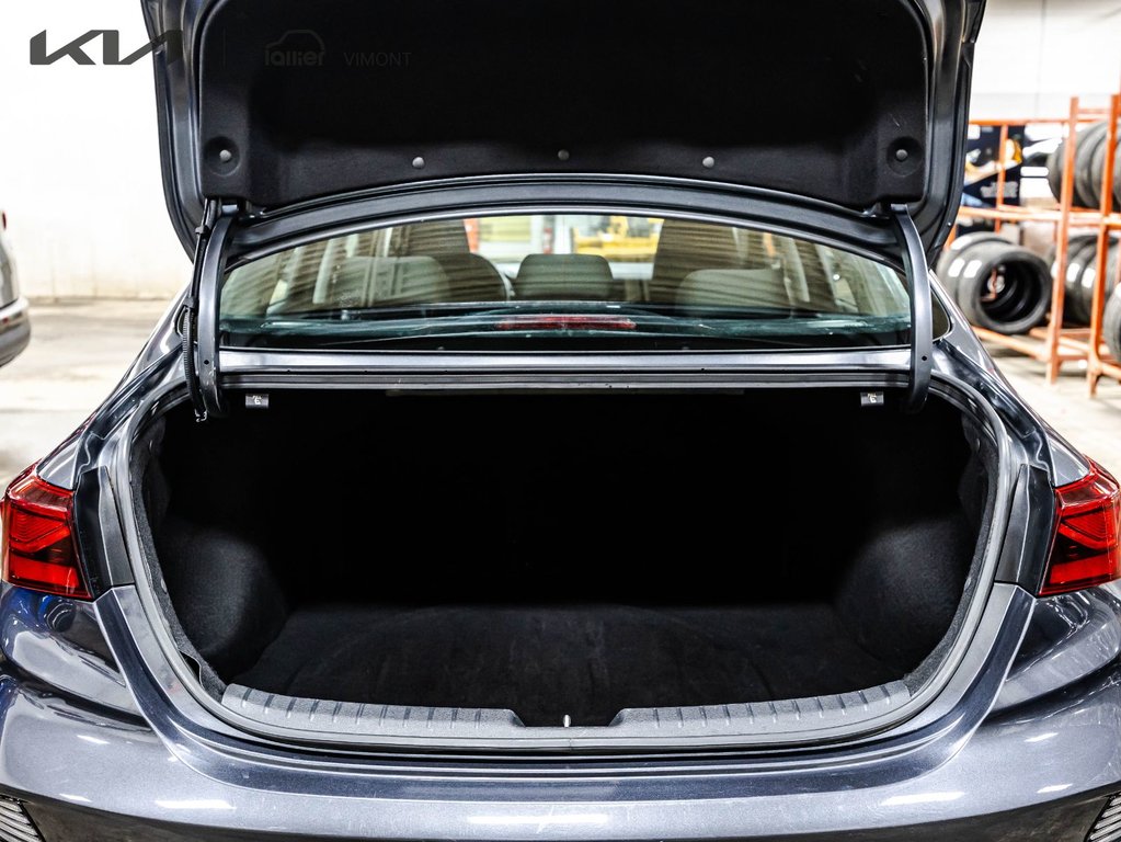 Kia Forte EX 2023 à Montréal, Québec - 24 - w1024h768px