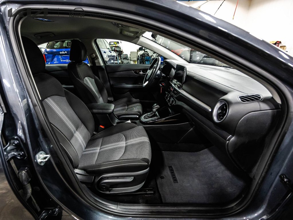 Kia Forte EX 2023 à Montréal, Québec - 11 - w1024h768px
