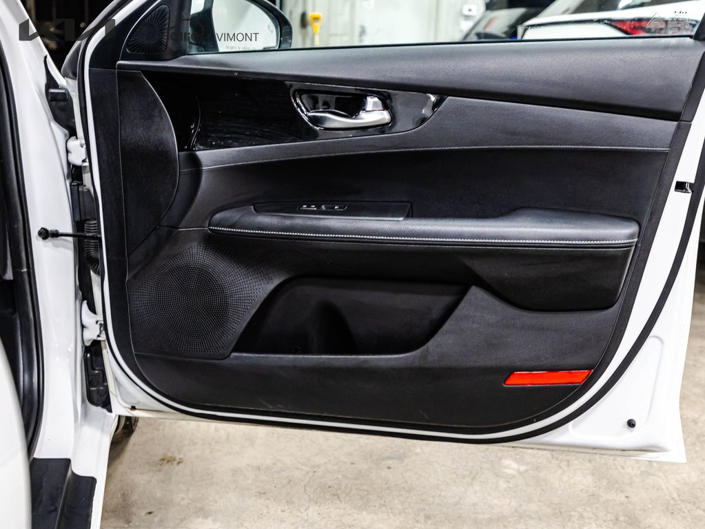 Kia Forte EX+ 2023 à Montréal, Québec - 16 - w1024h768px