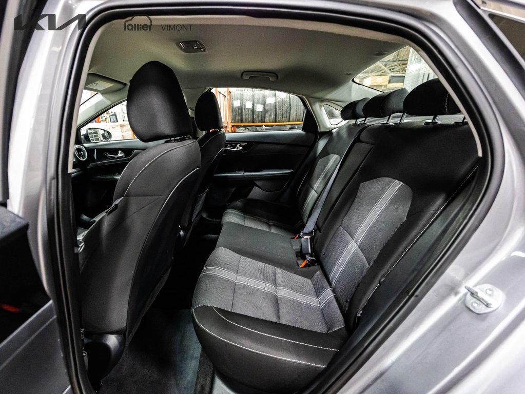 Kia Forte EX 2023 à Montréal, Québec - 10 - w1024h768px