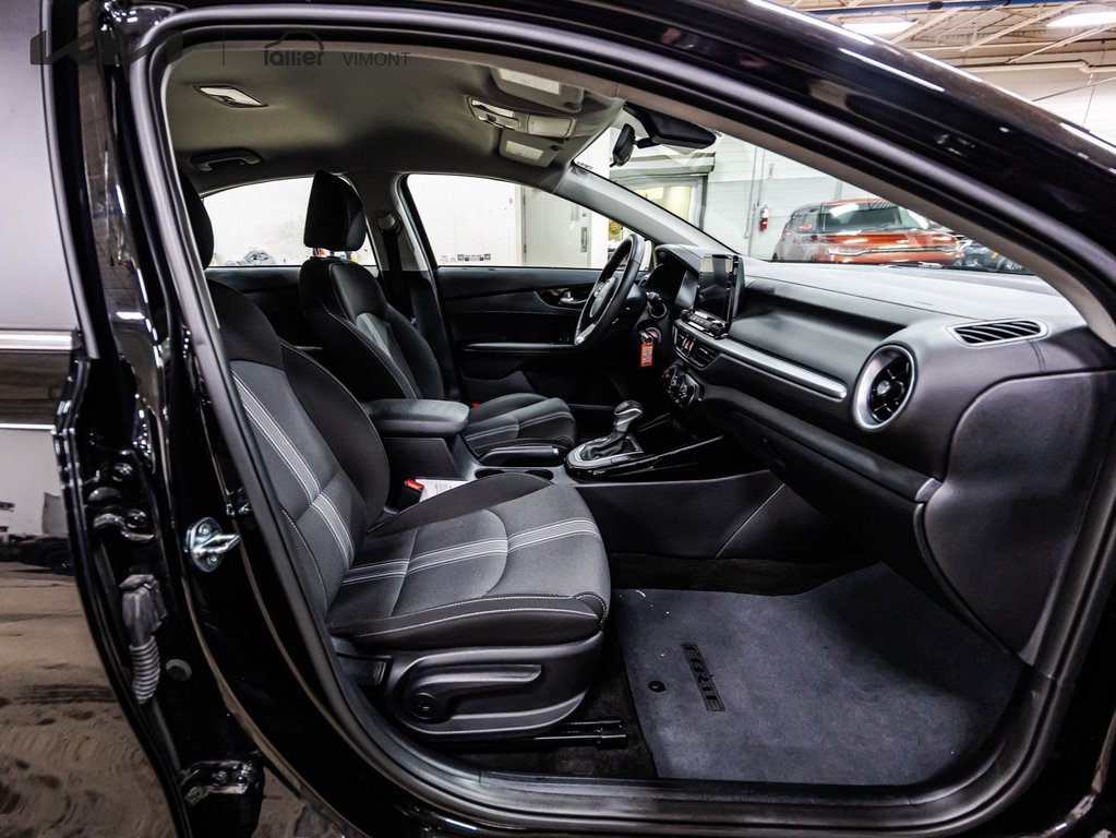 2023 Kia Forte EX in , Quebec - 9 - w1024h768px