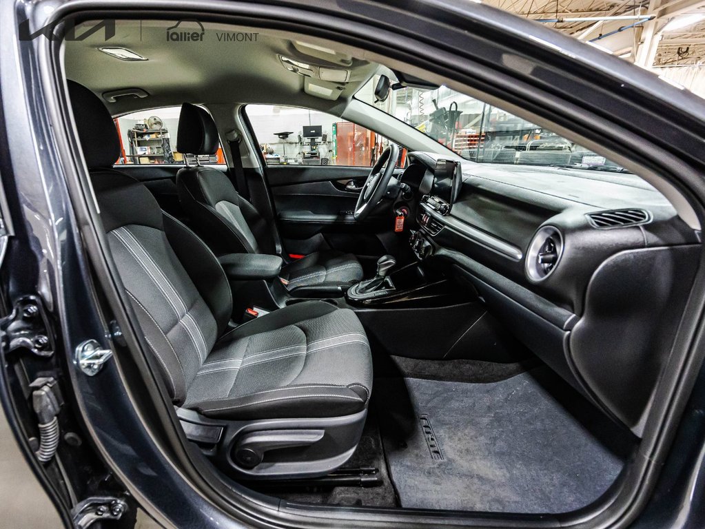 2023 Kia Forte EX in , Quebec - 9 - w1024h768px