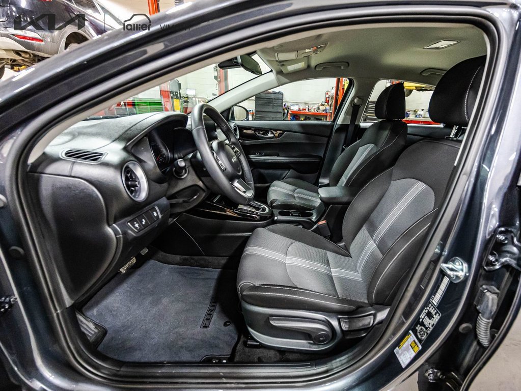 2023 Kia Forte EX in , Quebec - 7 - w1024h768px