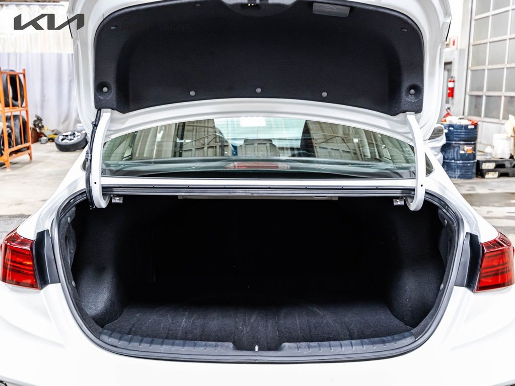 Kia Forte EX+ 2023 à , Québec - 25 - w1024h768px
