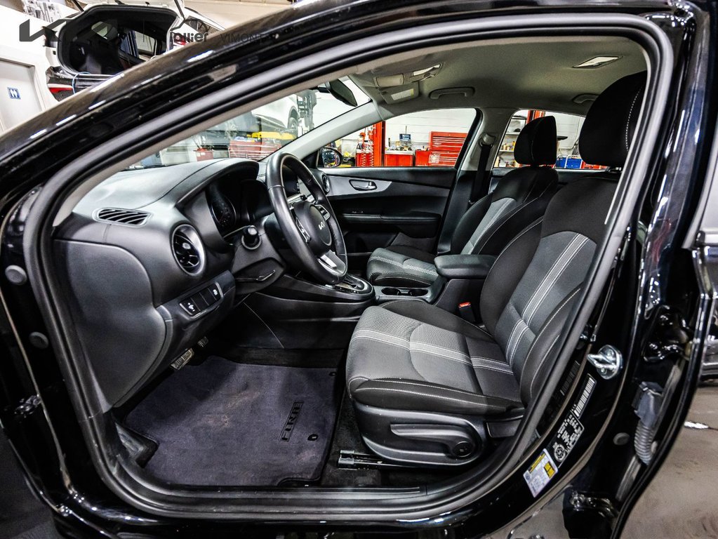 Kia Forte LX 2023 à , Québec - 7 - w1024h768px