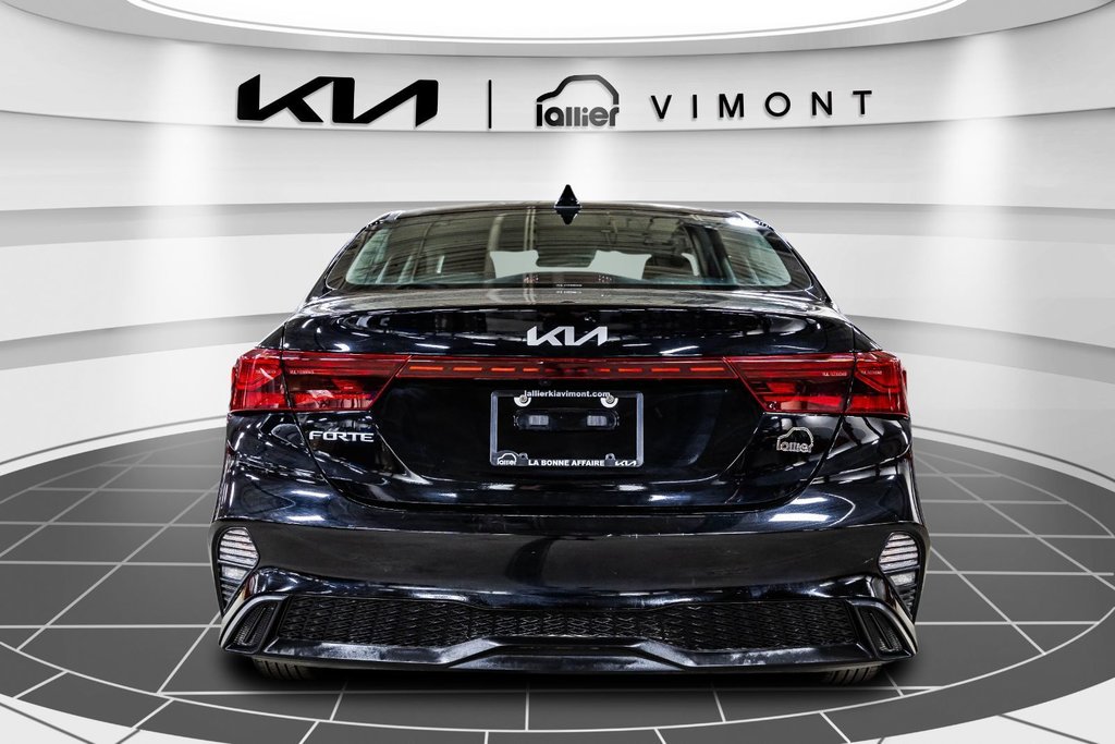 Kia Forte LX 2023 à , Québec - 14 - w1024h768px