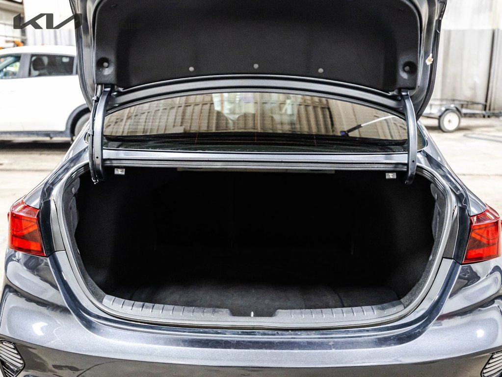 2023 Kia Forte EX in , Quebec - 24 - w1024h768px