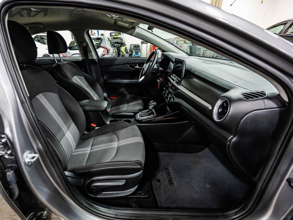 Kia Forte EX 2024 à Montréal, Québec - 11 - w1024h768px