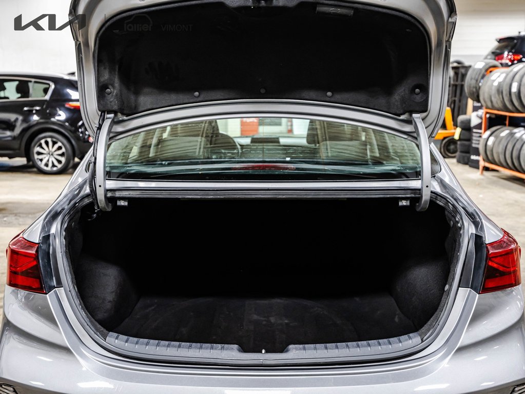 Kia Forte EX 2024 à Montréal, Québec - 24 - w1024h768px