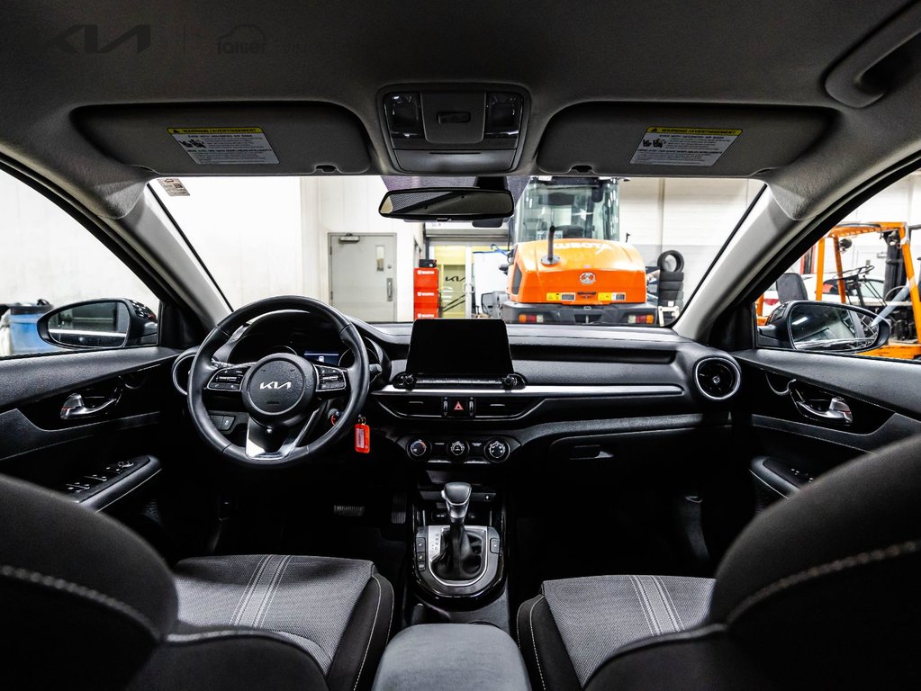 Kia Forte EX 2024 à Montréal, Québec - 12 - w1024h768px