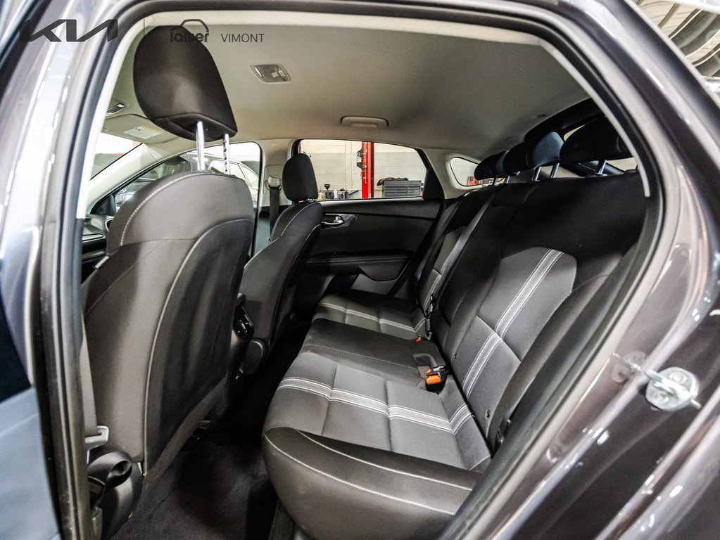 Kia Forte5 EX 2022 à , Québec - 8 - w1024h768px