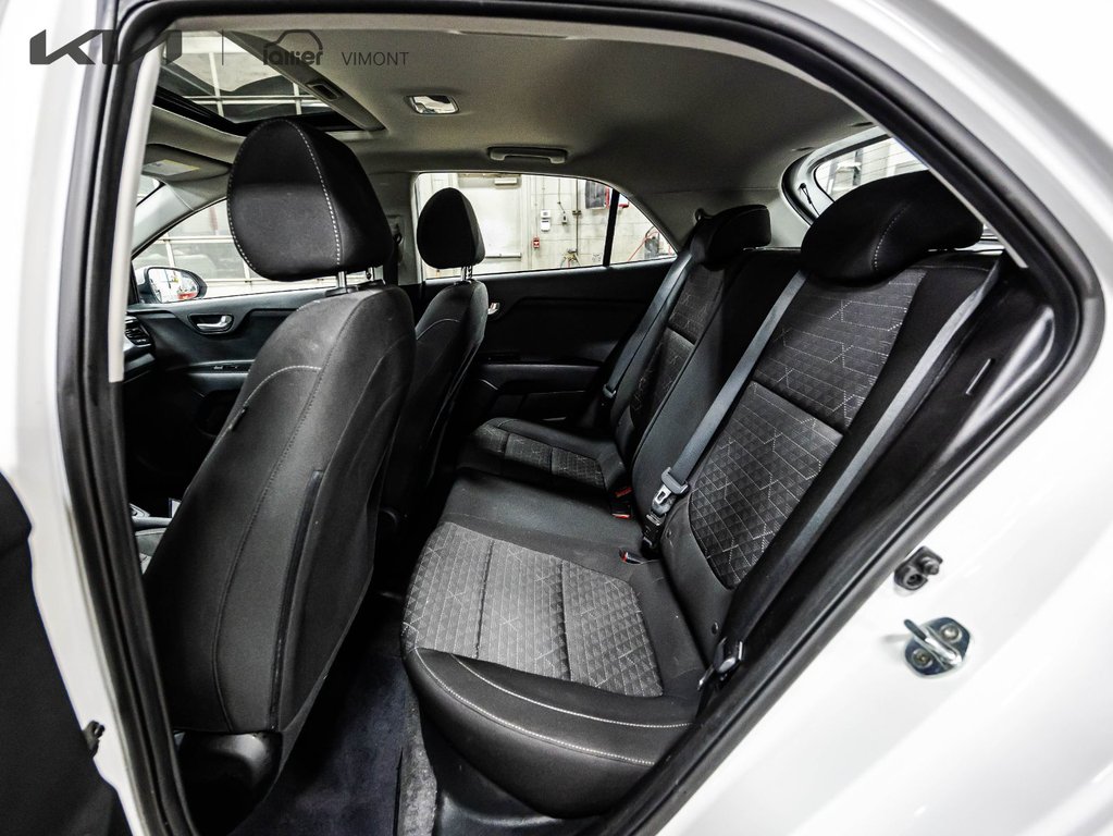 2022 Kia Rio 5-door LX PREMIUM in Montréal, Quebec - 10 - w1024h768px