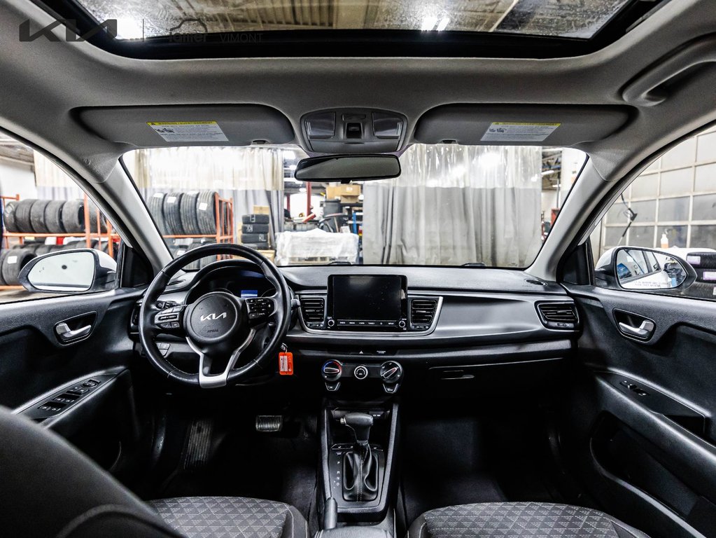 2022 Kia Rio 5-door LX PREMIUM in Montréal, Quebec - 12 - w1024h768px