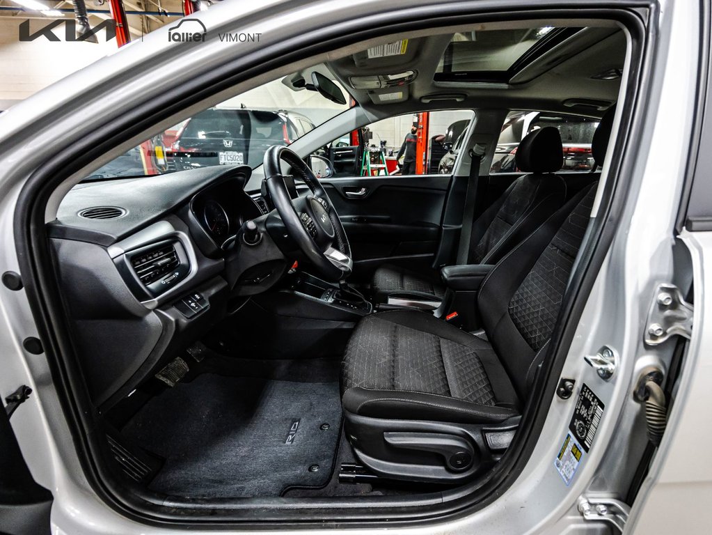 Kia Rio 5-door LX PREMIUM 2023 à , Québec - 7 - w1024h768px