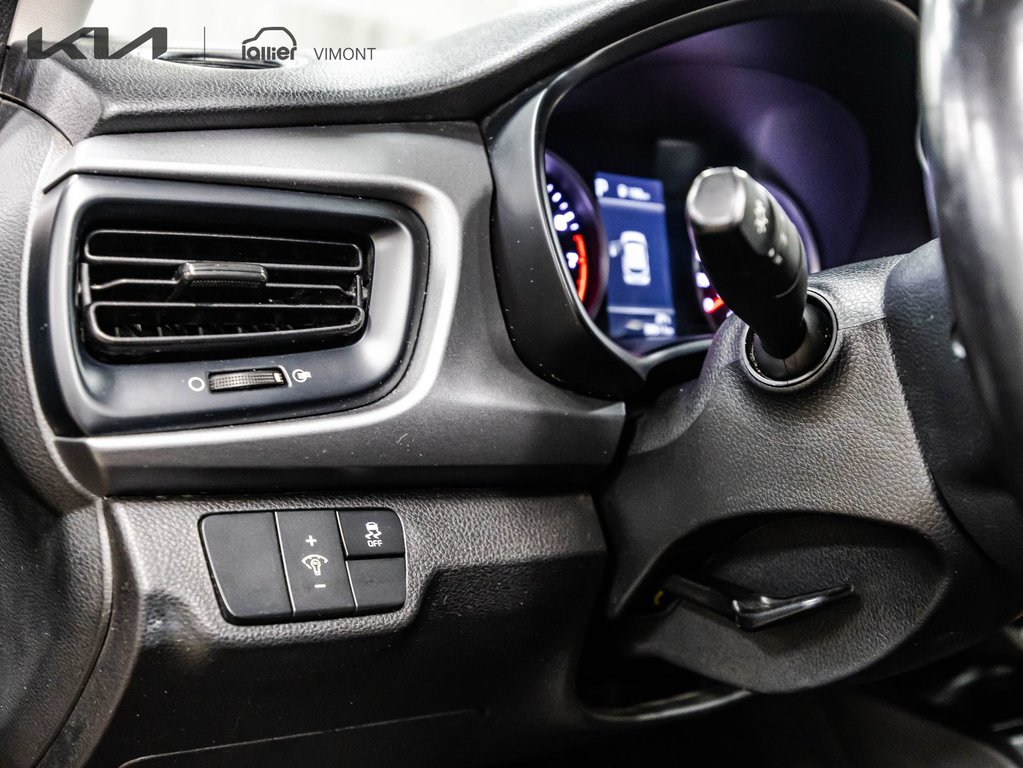 Kia Rio 5-door LX PREMIUM 2023 à , Québec - 24 - w1024h768px