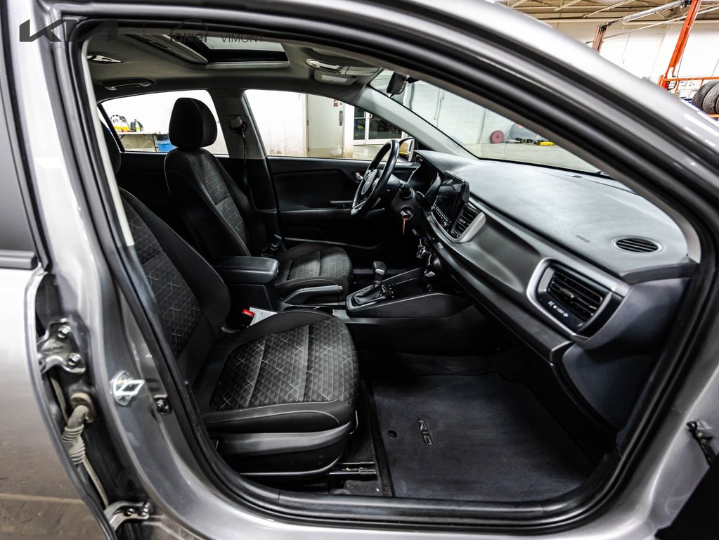 Kia Rio 5-door LX PREMIUM 2023 à , Québec - 11 - w1024h768px