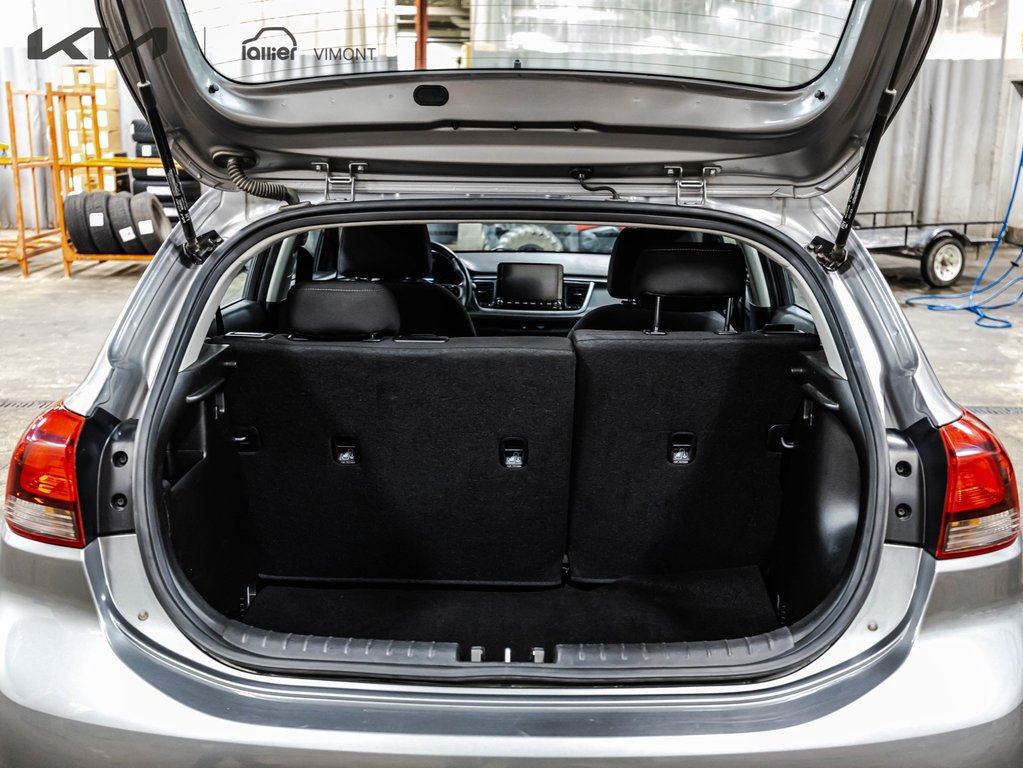 Kia Rio 5-door LX PREMIUM 2023 à , Québec - 25 - w1024h768px