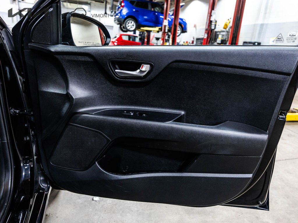 Kia Rio 5-door LX+ 2023 à , Québec - 15 - w1024h768px