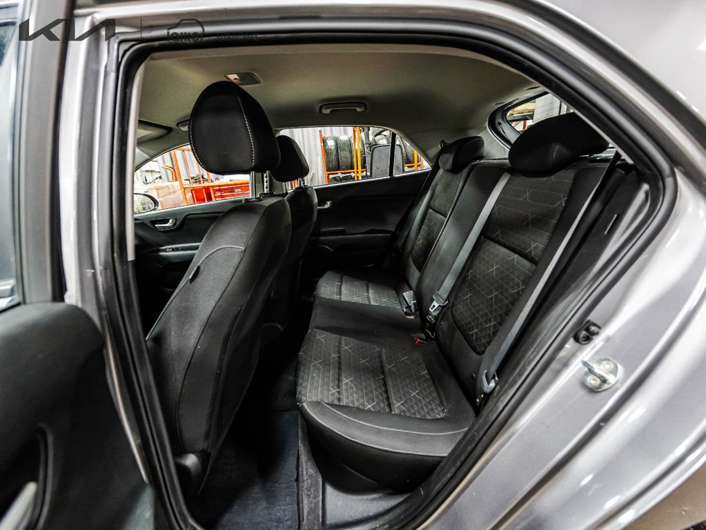 2023 Kia Rio 5-door LX+ in Montréal, Quebec - 10 - w1024h768px