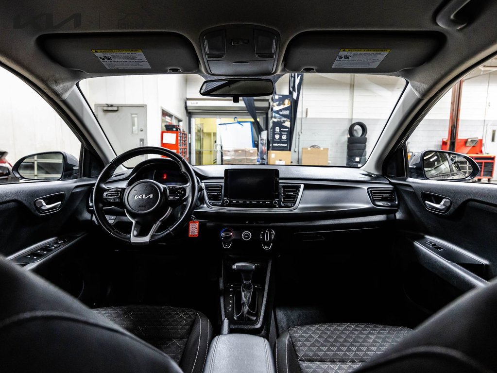 2023 Kia Rio 5-door LX+ in Montréal, Quebec - 12 - w1024h768px