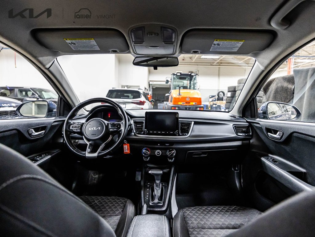 2023 Kia Rio 5-door LX+ in Montréal, Quebec - 14 - w1024h768px
