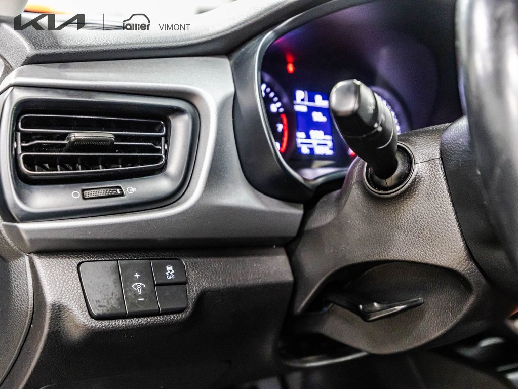 2023 Kia Rio 5-door LX+ in Montréal, Quebec - 20 - w1024h768px