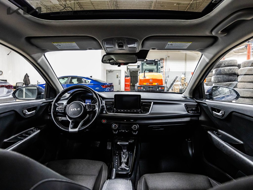 Kia Rio 5-door EX Premium 2023 à Montréal, Québec - 12 - w1024h768px