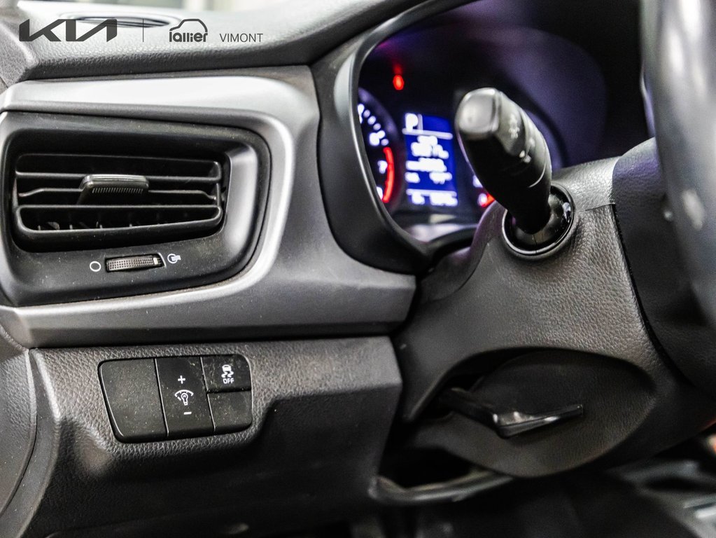 2022 Kia Rio5 LX+ in Montréal, Quebec - 22 - w1024h768px