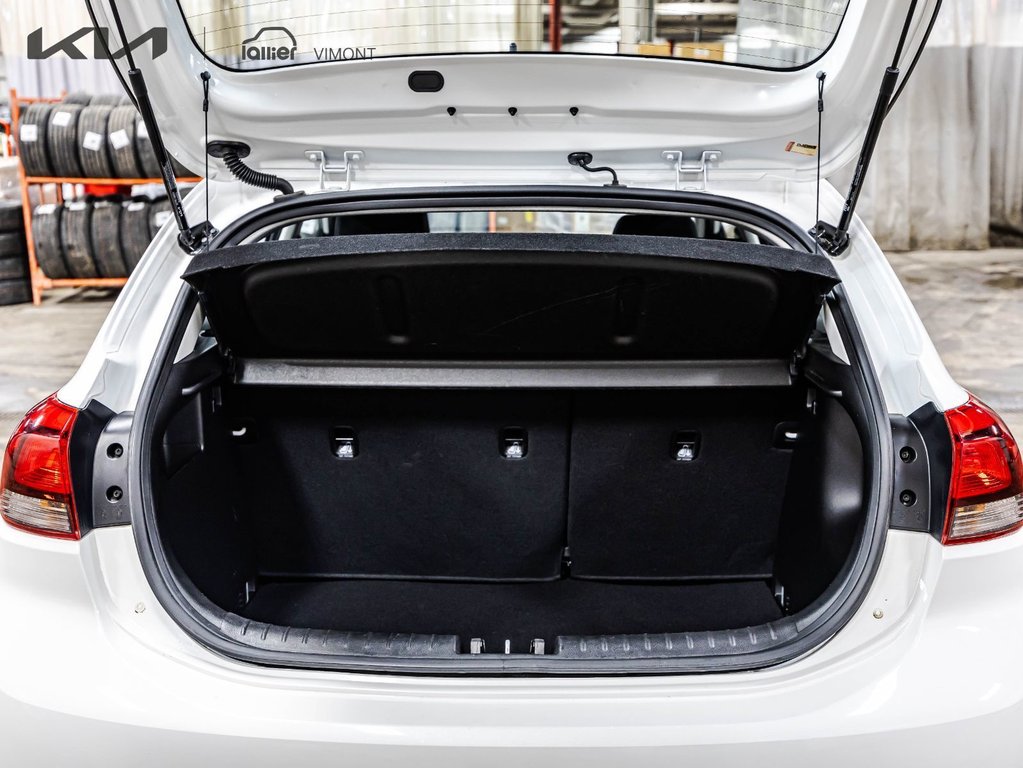 Kia Rio5 LX PREMIUM 2023 à , Québec - 25 - w1024h768px