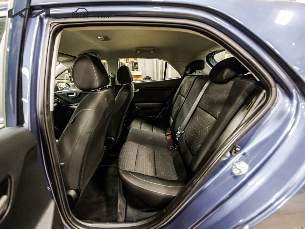 2023 Kia Rio5 LX+ in Montréal, Quebec - 10 - w1024h768px