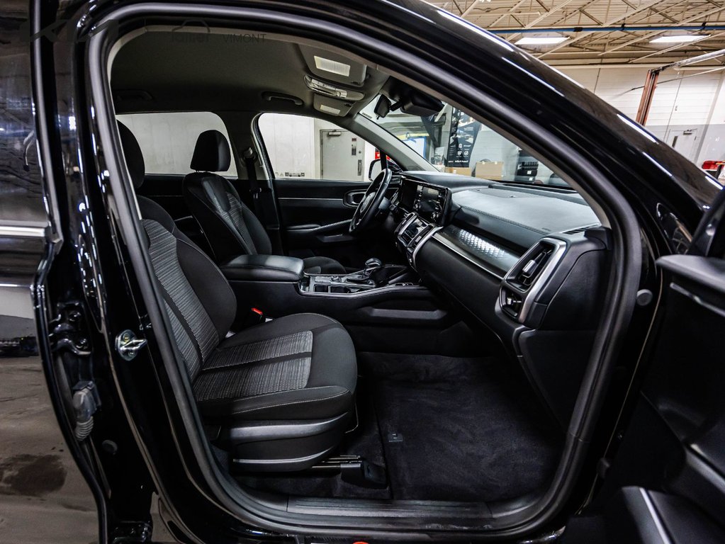 Kia Sorento LX PREMIUM 2023 à Montréal, Québec - 11 - w1024h768px