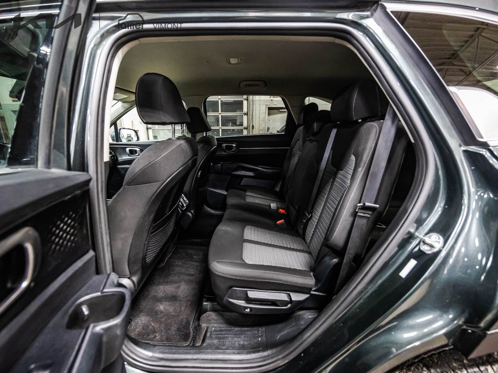 Kia Sorento LX PREMIUM 2023 à Montréal, Québec - 10 - w1024h768px