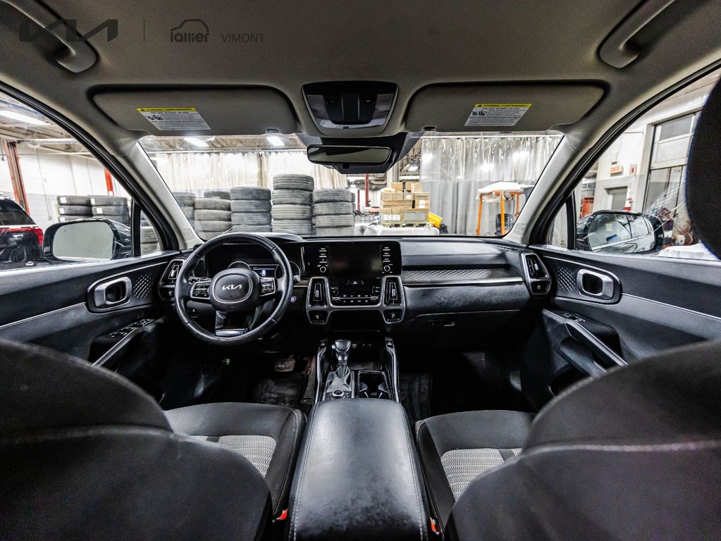 Kia Sorento LX PREMIUM 2023 à Montréal, Québec - 12 - w1024h768px