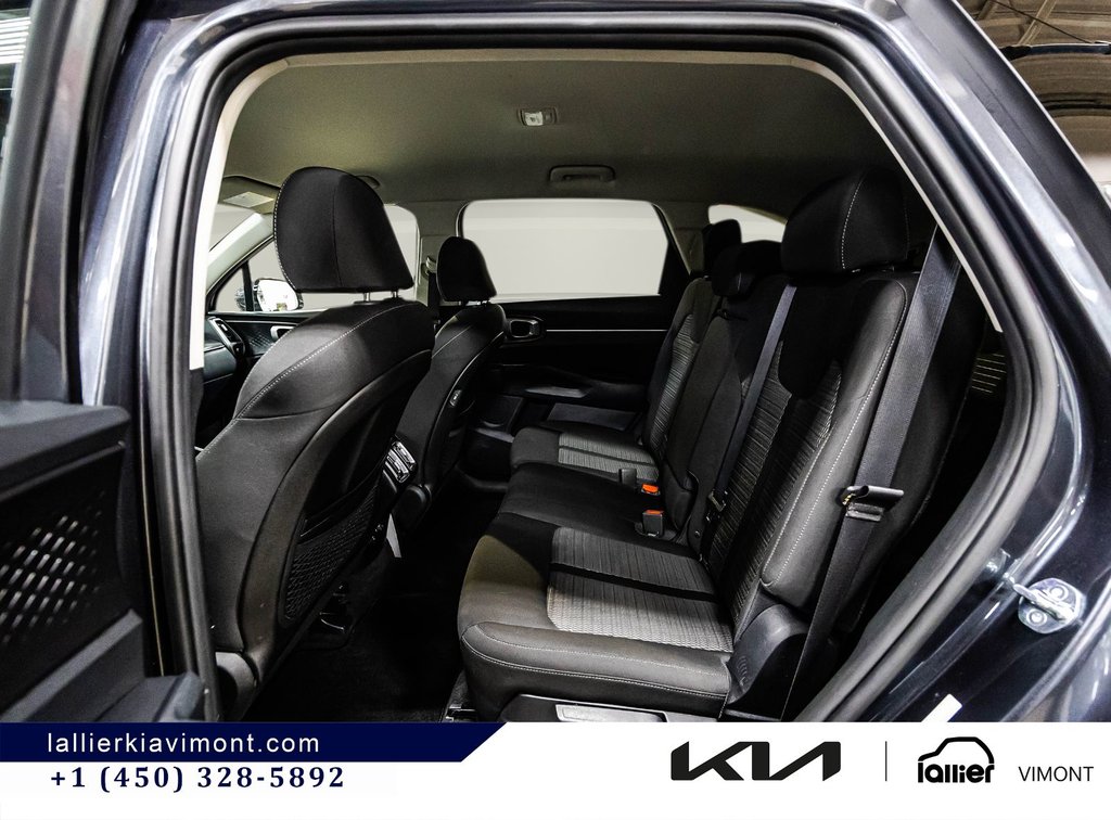 Kia Sorento LX PREMIUM 2023 à Montréal, Québec - 10 - w1024h768px