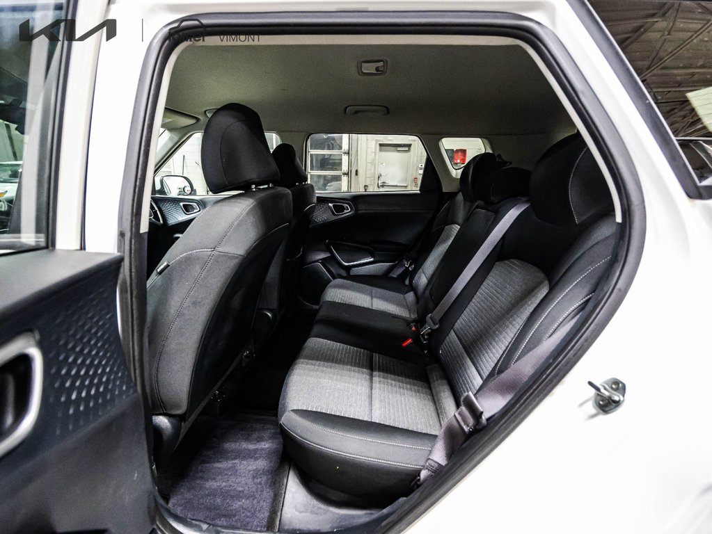 2022 Kia Soul EX in Montréal, Quebec - 10 - w1024h768px
