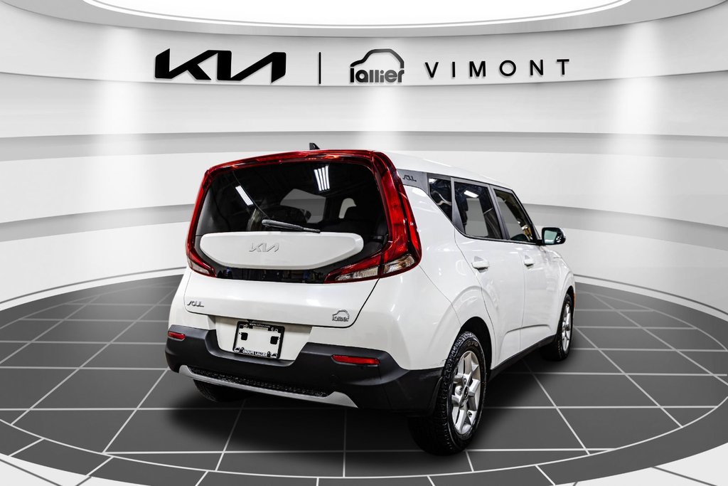 2022 Kia Soul EX in Montréal, Quebec - 16 - w1024h768px