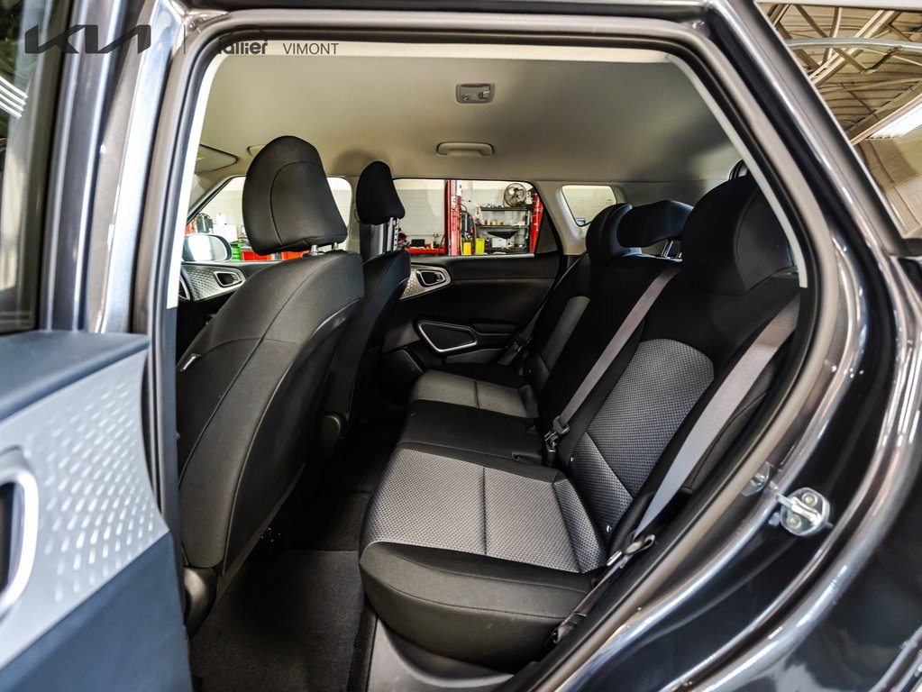Kia Soul LX 2023 à , Québec - 13 - w1024h768px