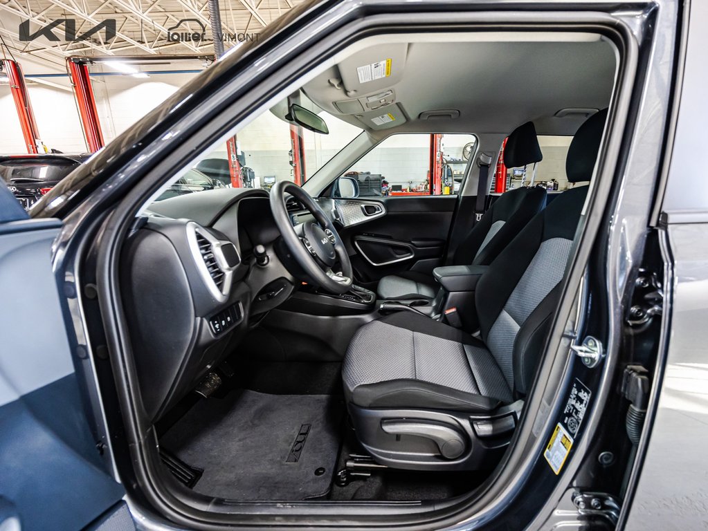 Kia Soul LX 2023 à , Québec - 18 - w1024h768px