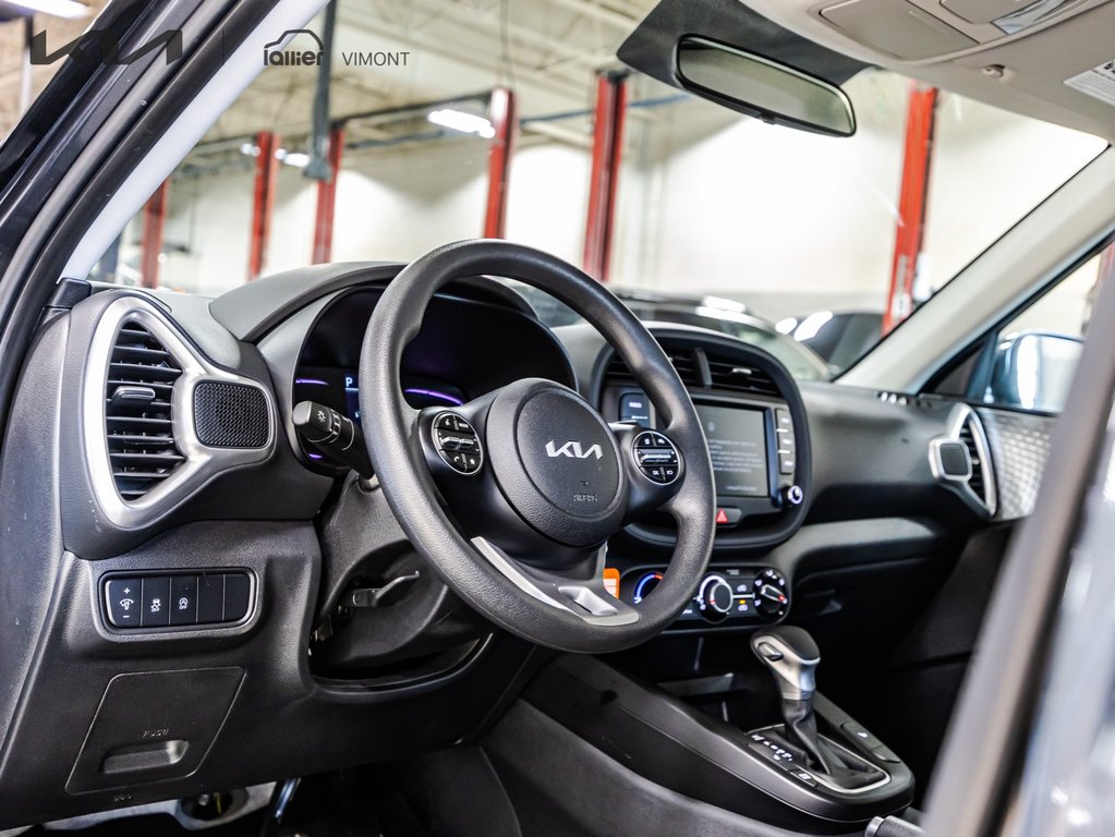 Kia Soul LX 2023 à , Québec - 19 - w1024h768px