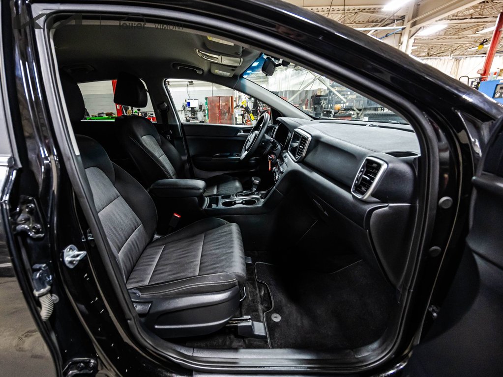 2020 Kia Sportage LX in Montréal, Quebec - 11 - w1024h768px