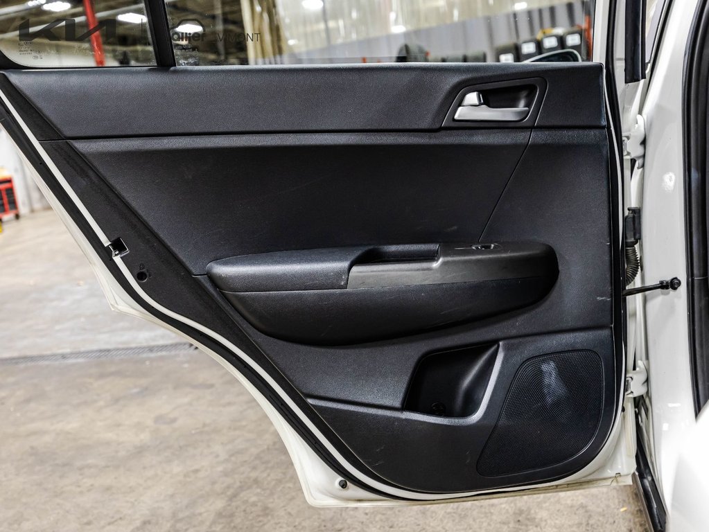 2022 Kia Sportage LX in , Quebec - 12 - w1024h768px