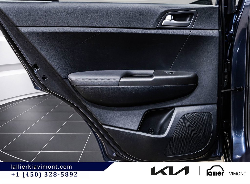2022 Kia Sportage EX PREMIUM in Montréal, Quebec - 13 - w1024h768px
