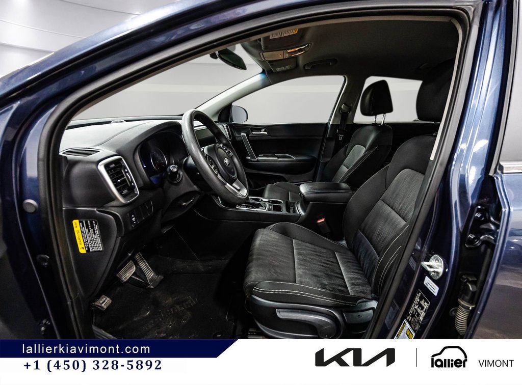 2022 Kia Sportage LX in Montréal, Quebec - 9 - w1024h768px