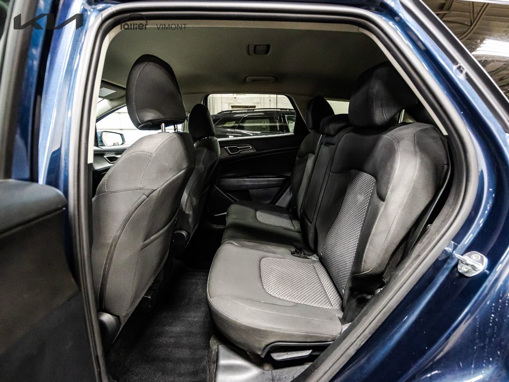 Kia Sportage LX 2023 à , Québec - 8 - w1024h768px