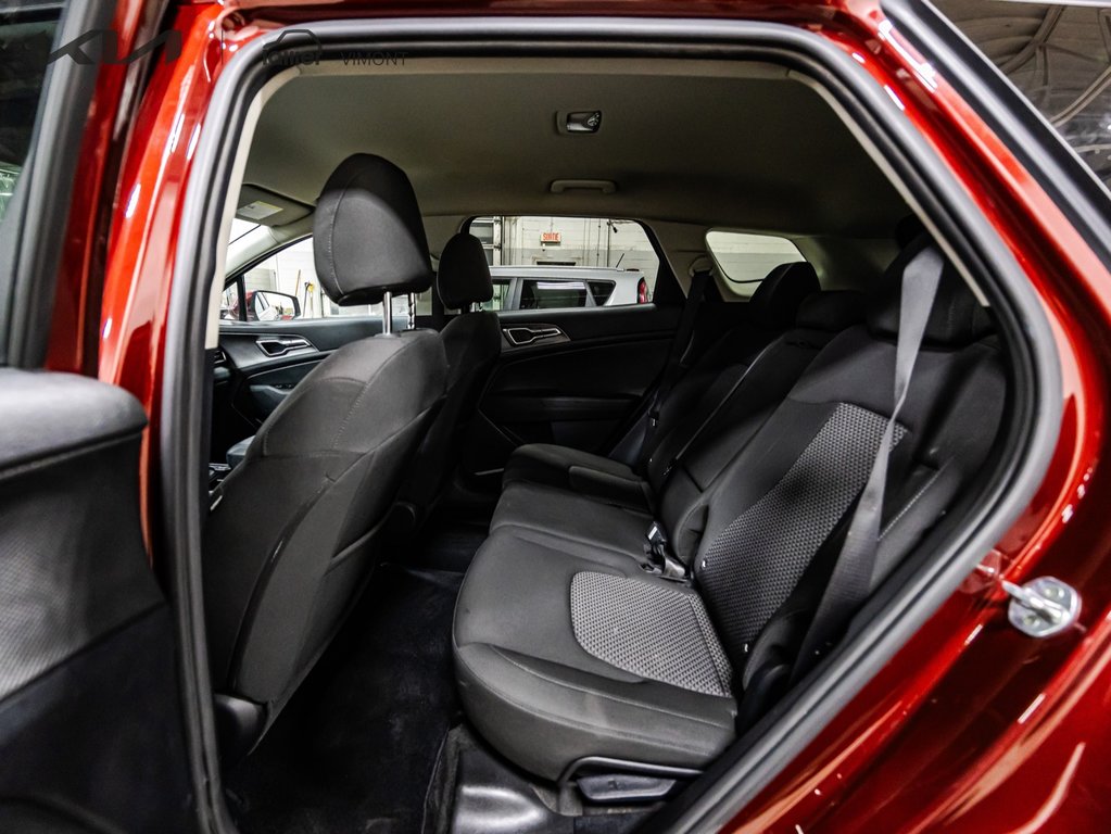 Kia Sportage LX 2023 à , Québec - 8 - w1024h768px